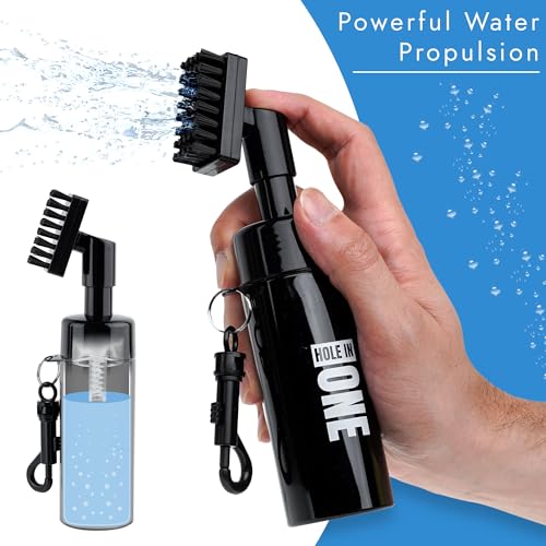 HoleInOne - Golf Club Groove Cleaning Brush with Built in Water Spray and Hook - Golf Gift